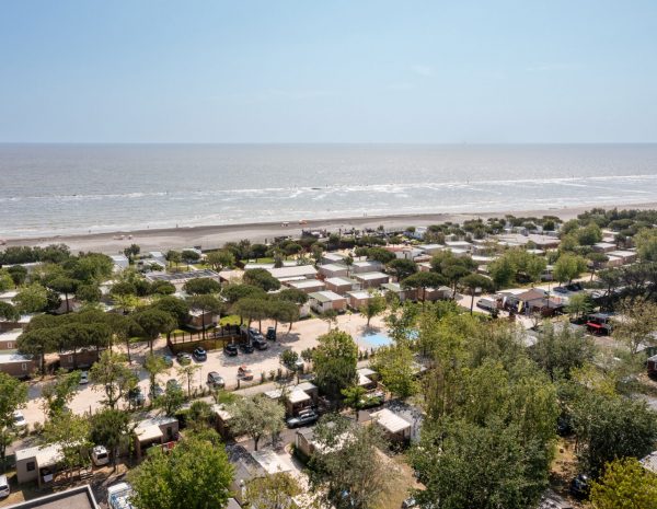 Pini Beach Village