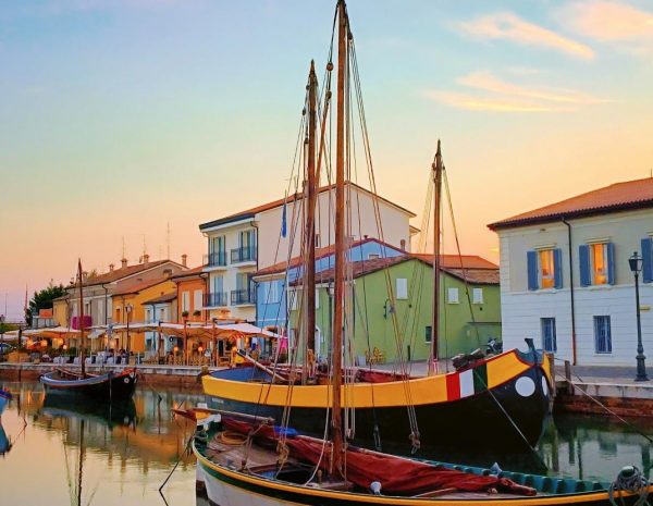 Scopri tutte le strutture presenti nella zona di Cesenatico