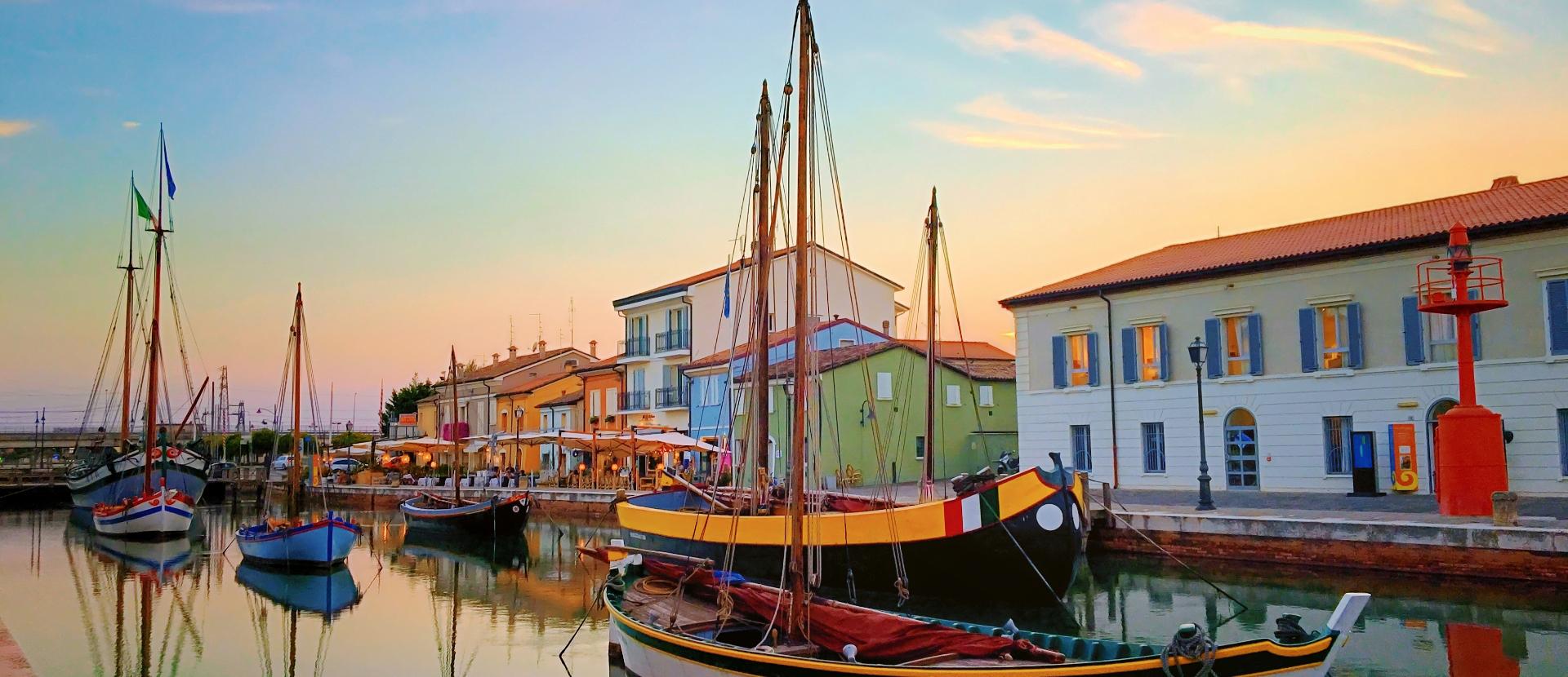 Find out all the facilities in the Cesenatico area